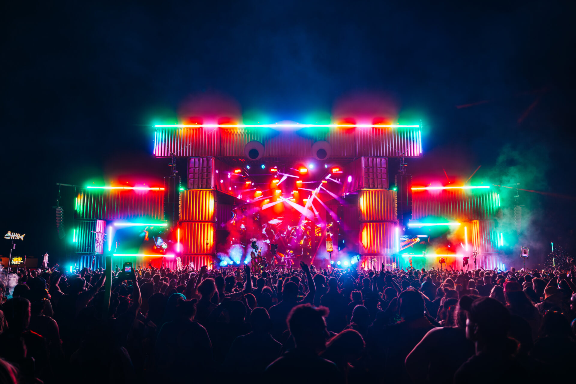 Instagram: @JAMAL.EID