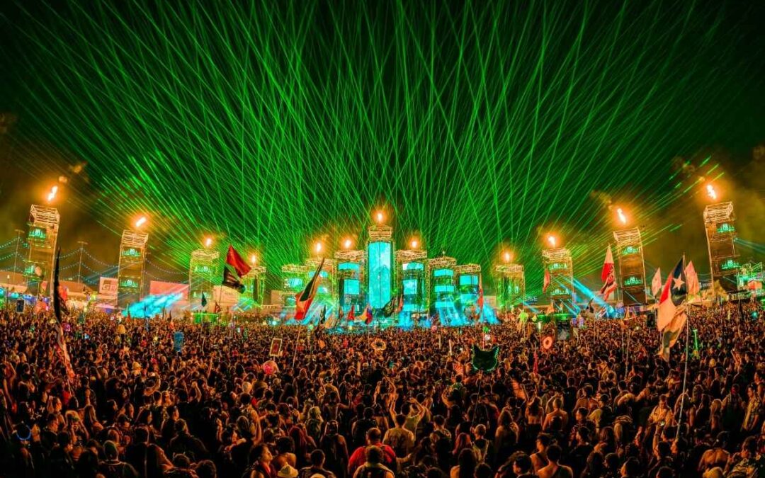 [LISTEN] Kaskade, Layton Giordani & Natalie Jane Deliver Official EDC Las Vegas 2026 Anthem “Meet Again”