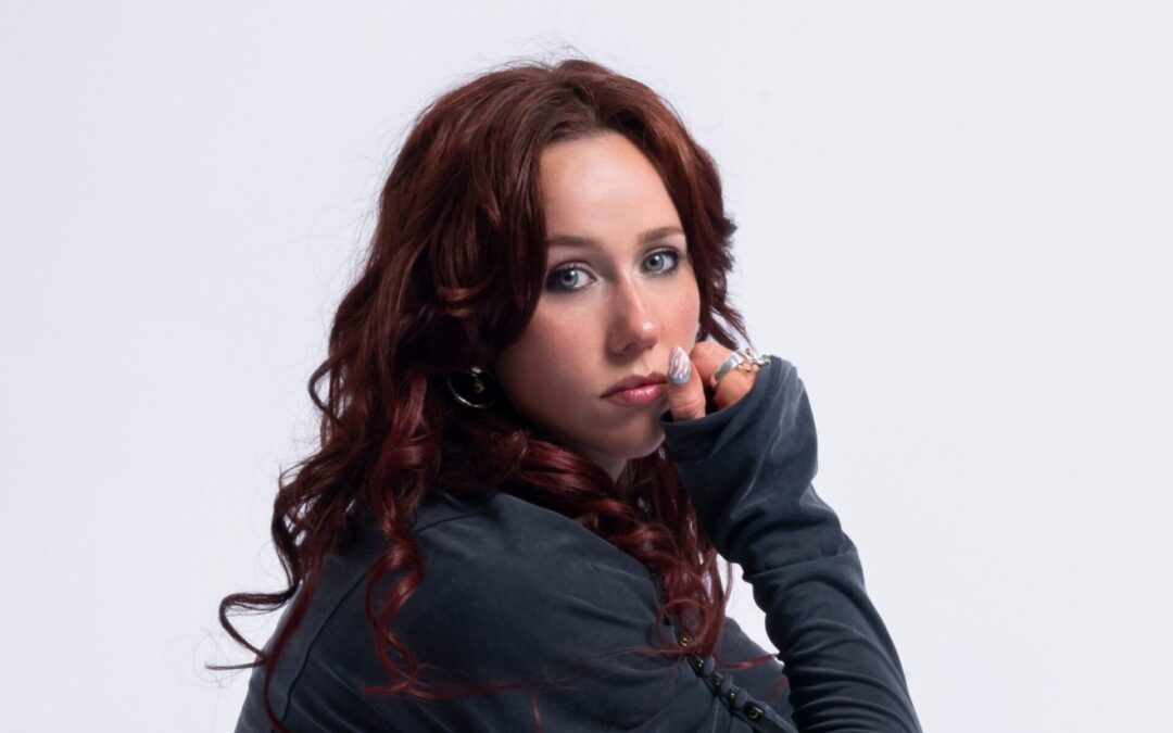 Anjunabeats releases XIRA’s debut solo single ‘Feel’ – one of dance music’s most recognizable voices