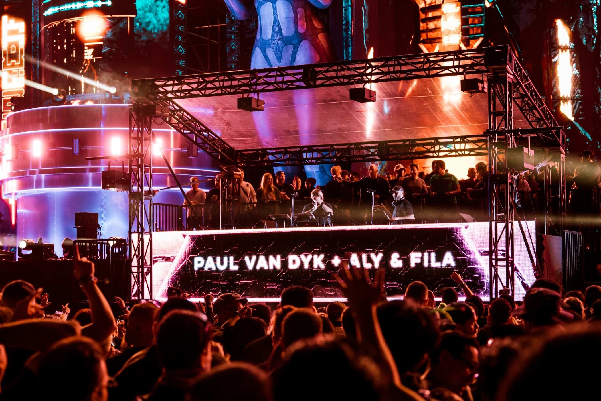 Paul Van Dyk to Debut New Live Concept “The Essence of Acid” at Dreamstate SoCal 2026
